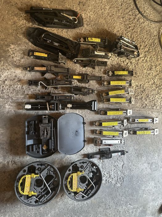 Автомобільні домкрати