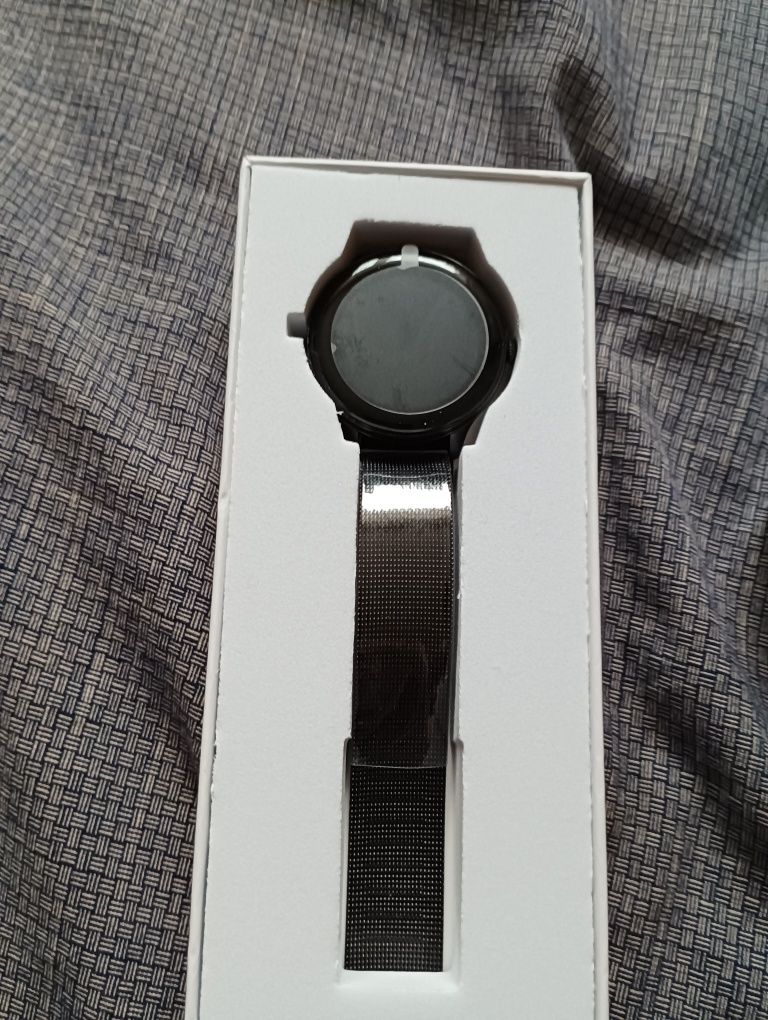 Nowy Smartwatch Rubicon RNCE90 Czarny