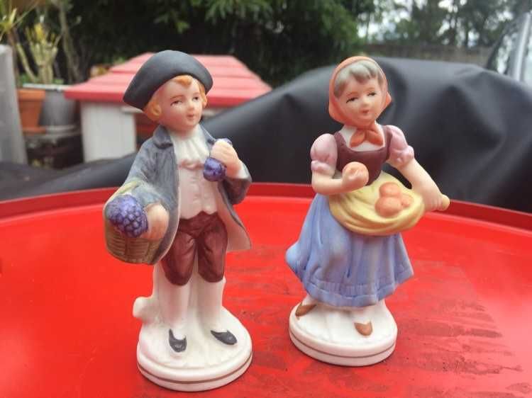 Estatuetas Vintage em Porcelana, Marfinite e Cerâmica!