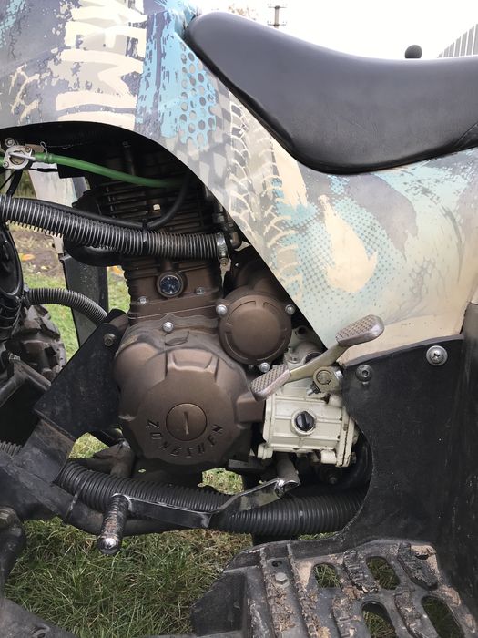 Продам квадроцикл Хамер 250кубів