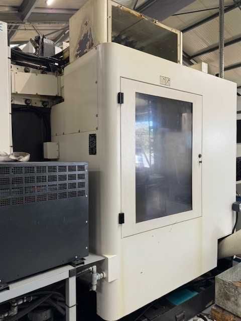 Centro de maquinação Mikron VCE 600 Pro de 3+2 eixos de 2013