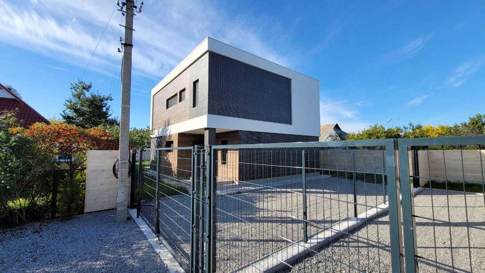 Без комиссии! АКТУАЛЬНО! Продам 2 дома коттеджа по 185 м2 Плюты, Козин