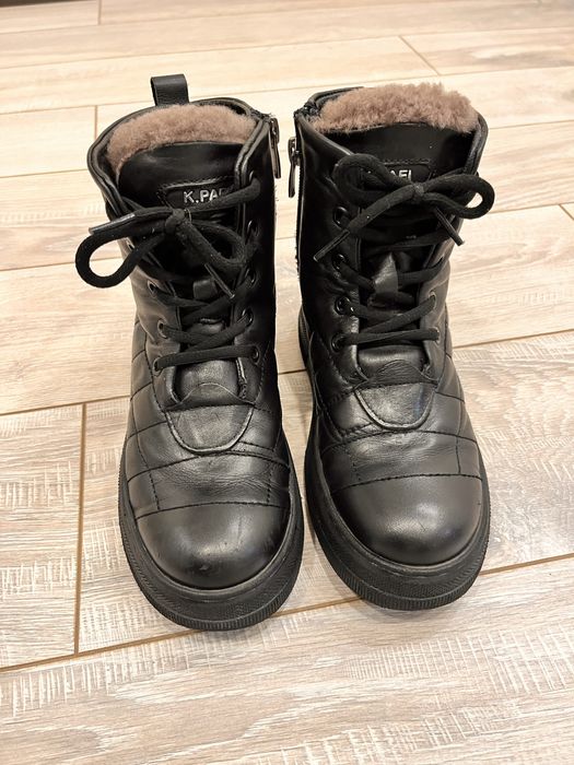 Кожанные зимние ботинки на девочку.