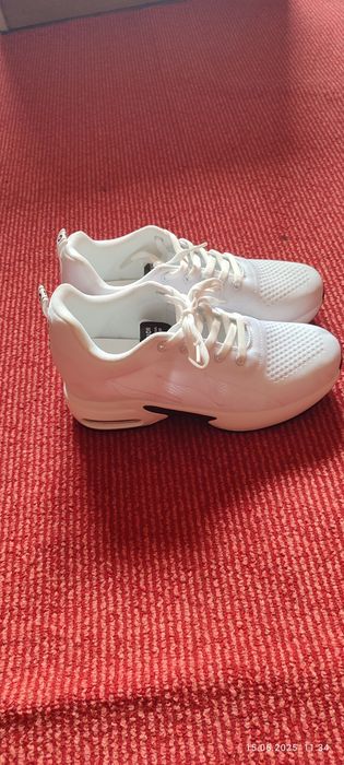 Кросівки легенькі літні,26,7 см устілка.Хороший стан