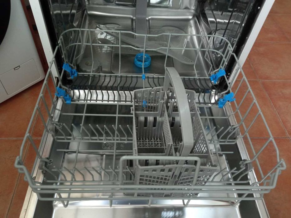 Máquina Loiça Midea | Arranjo ou Peças