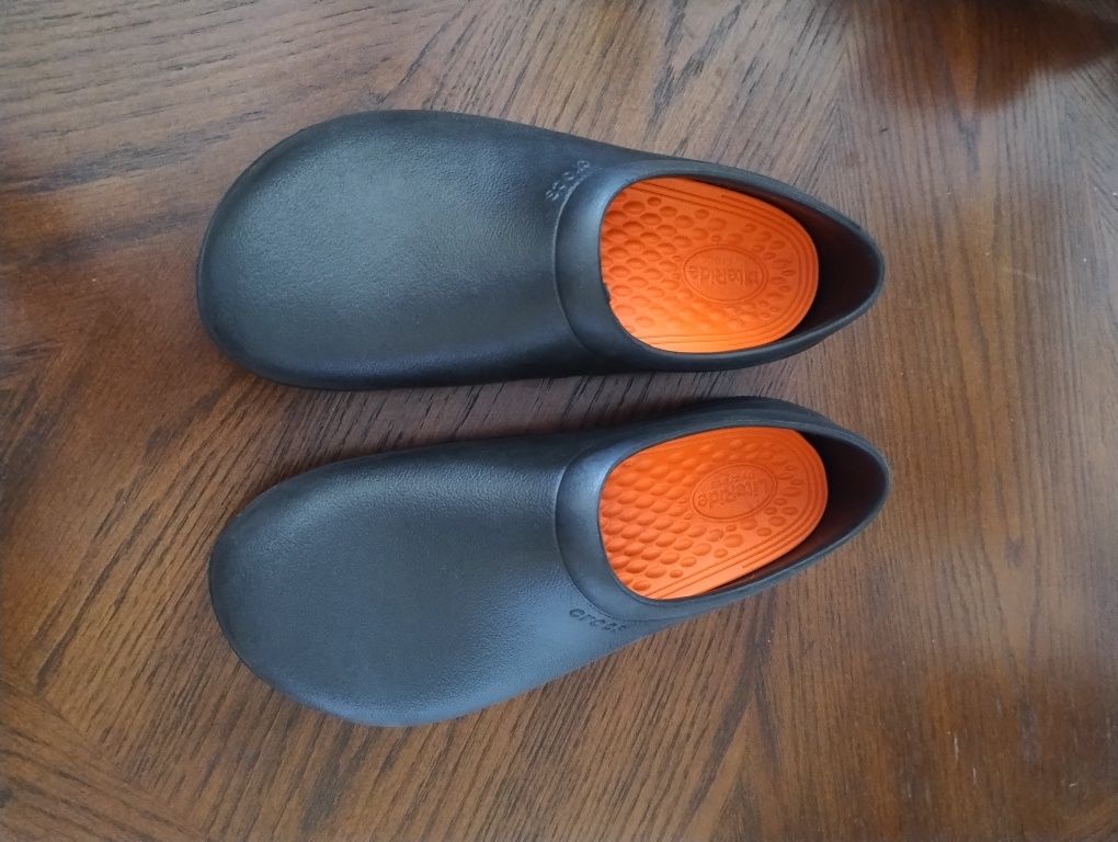 Продам крокси фірми Crocs LiteRide.