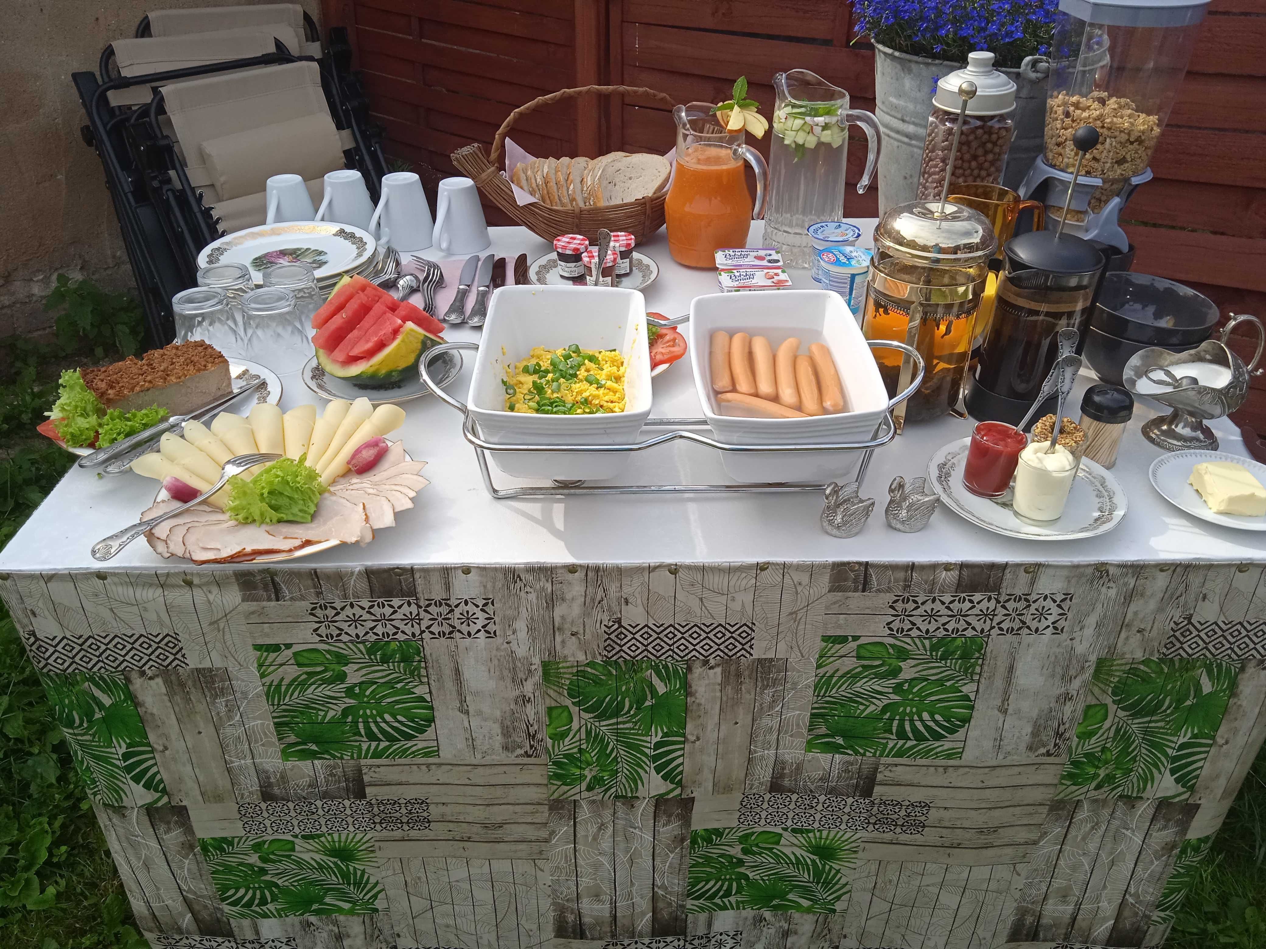 6 apartamentów blisko Zamku Książ cena od 34 do 100 zł/dobę/osobę