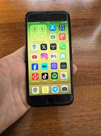 iPhone SE 2020 64 GB Neverlock