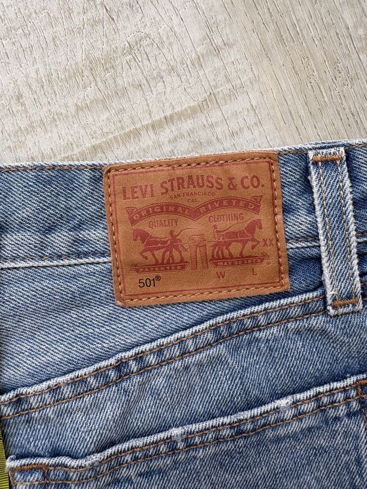 Шорти Levi’s розмір W26