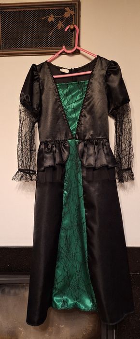 Strój czarownicy rozm. 122/128