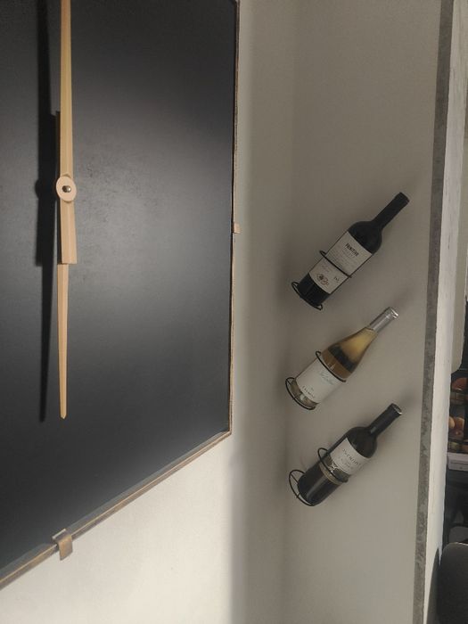 Sprzedam wieszaki na wino