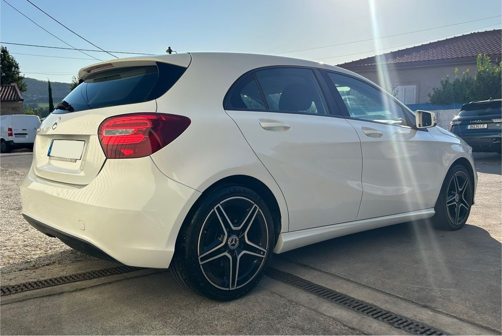 Mercedes A180d automático