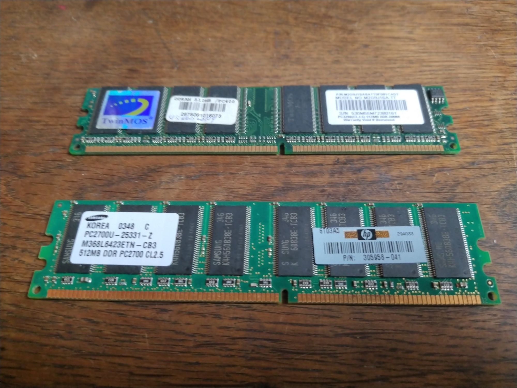 Kość pamięć ram DDr 512, jedna uszkodzona, druga nie wiem