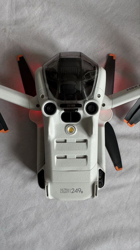Dron DJI Mini 4 Pro Fly More Combo with DJI RC 2 + akcesoria