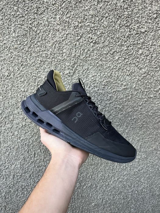 Мужские кроссовки On Running Cloudnova Flux Suma