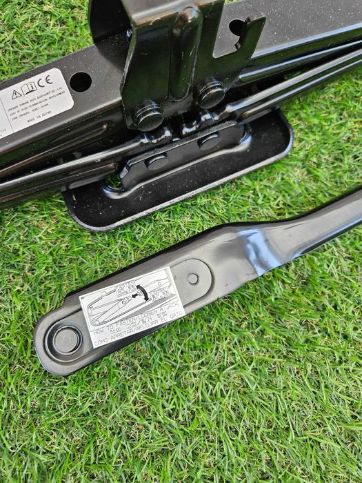 Домкрат Hyundai Staria H-1 Kia Sedona Carnival Новий Оригінал!!