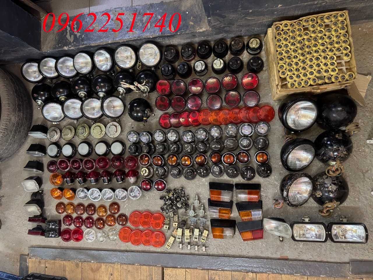 Фари, фонарі, габарити, перемикачі Газ 51, Газ 52, Газ 69, МТЗ, ЮМЗ