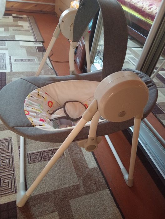 Дитячий шезлонг-гойдалка