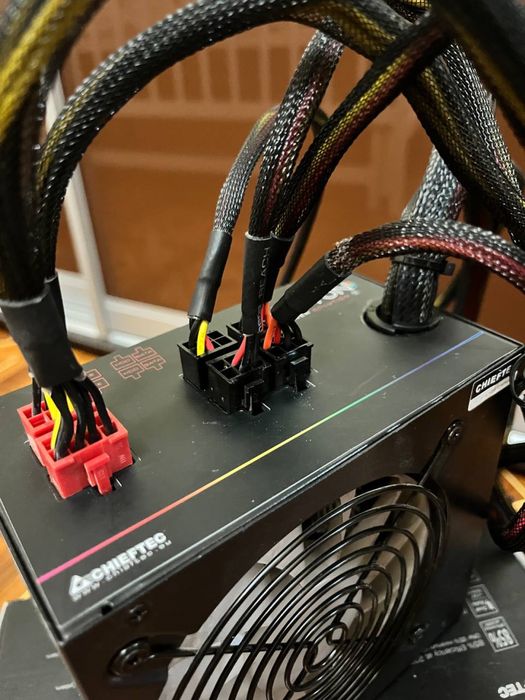 Chieftec Proton 750w RGB ігровий блок живлення
