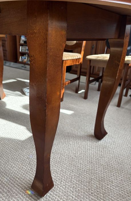 Stół Ludwik rozkładany.