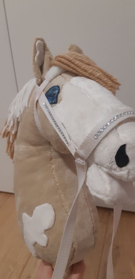 Hobby horse srokaty