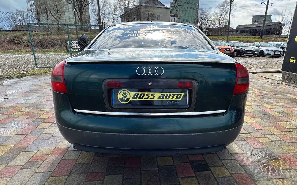 Audi A6 2000 року