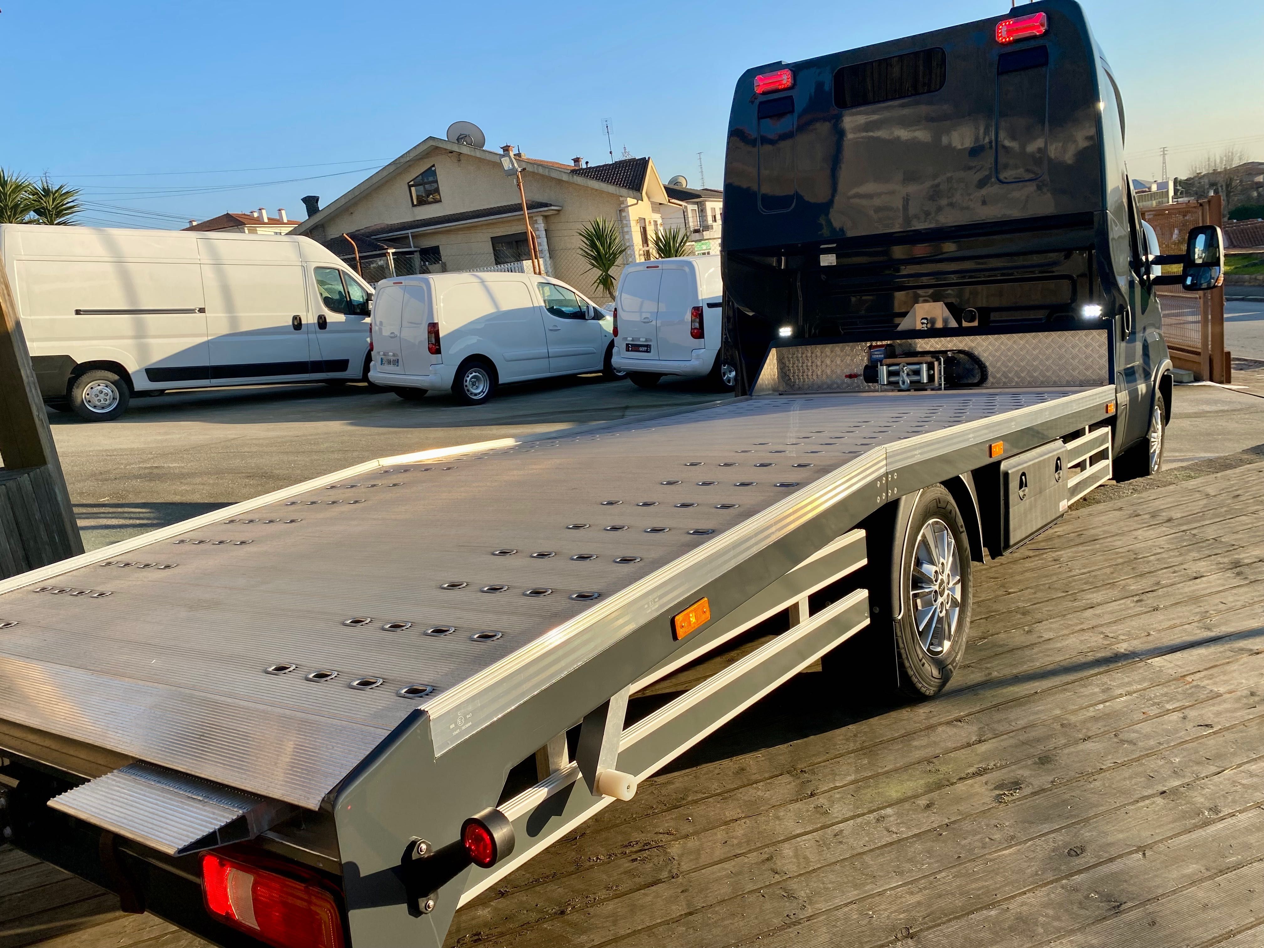 Iveco Daily 35S18 - HIMATIC- Porta Carros