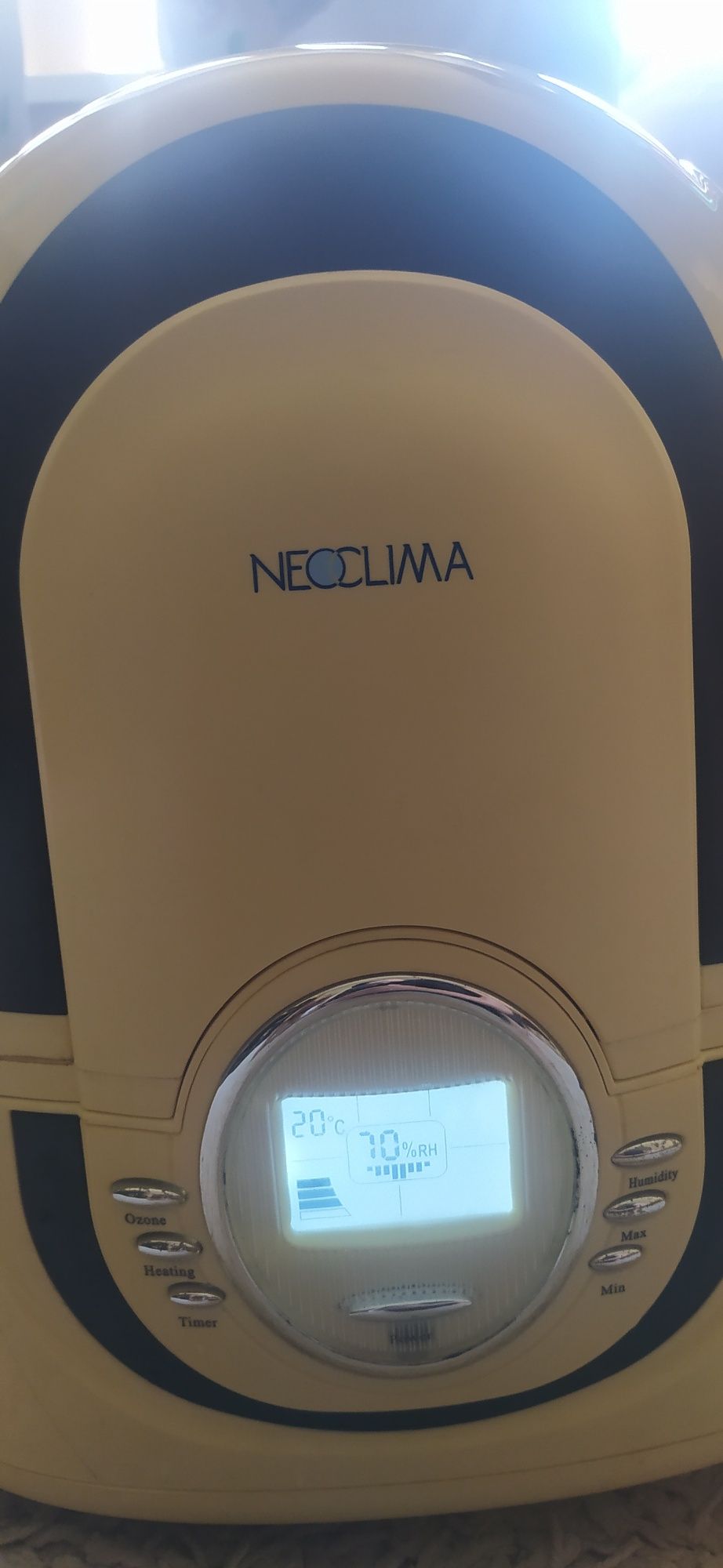 Зволожувач повітря Neoclima SPS-90