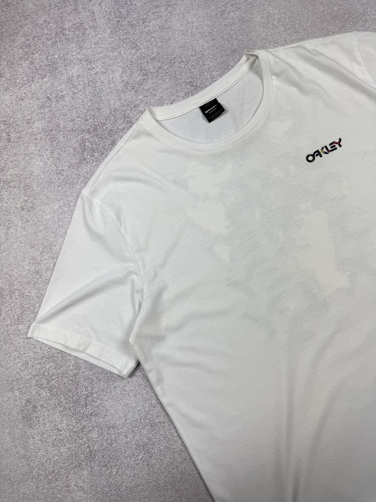 Мужская футболка oakley