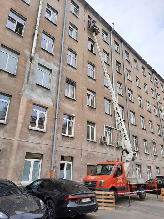 Podnośnik koszowy Legionowo zwyżka, dźwig, wycinka drzew, usługi