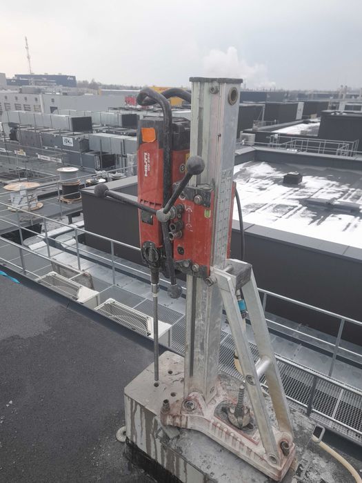 Cięcie betonu ścian wiercenie otworów techniką diamentową otworowanie