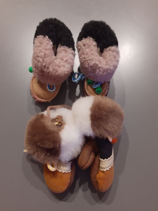 Bambosze, kapcie, rękawiczki góralskie