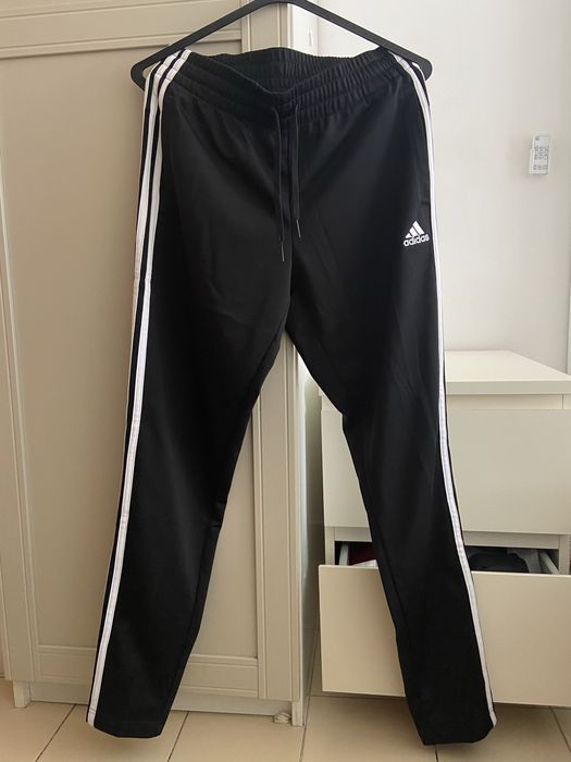 Fato de treino adidas OFERTA Ténis Nike ambos NOVOS ORIGINAIS