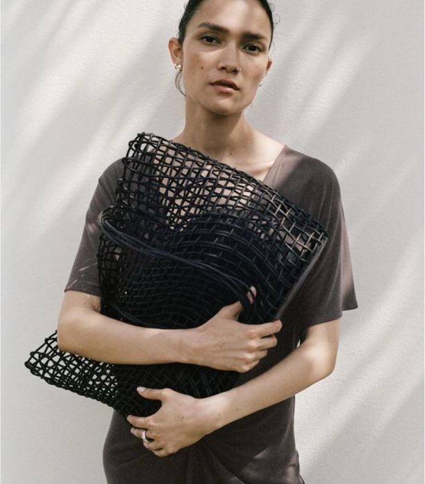 Сумка тоут Mango плетена