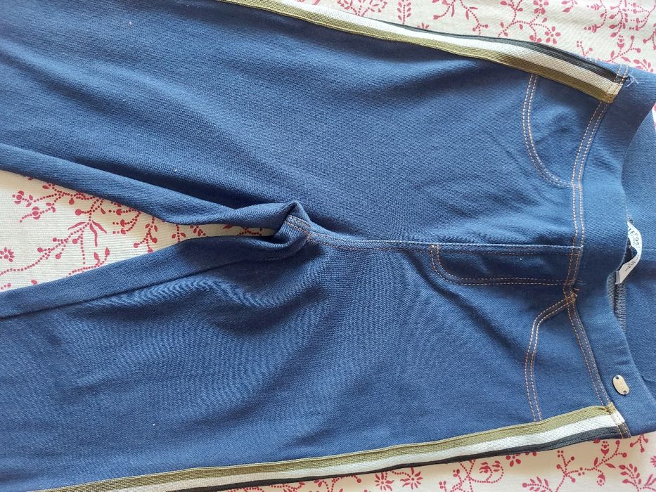 Calças menina. Marca Tiffosi