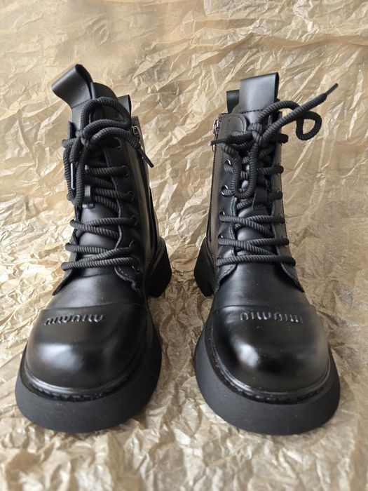 Женские зимние ботинки.