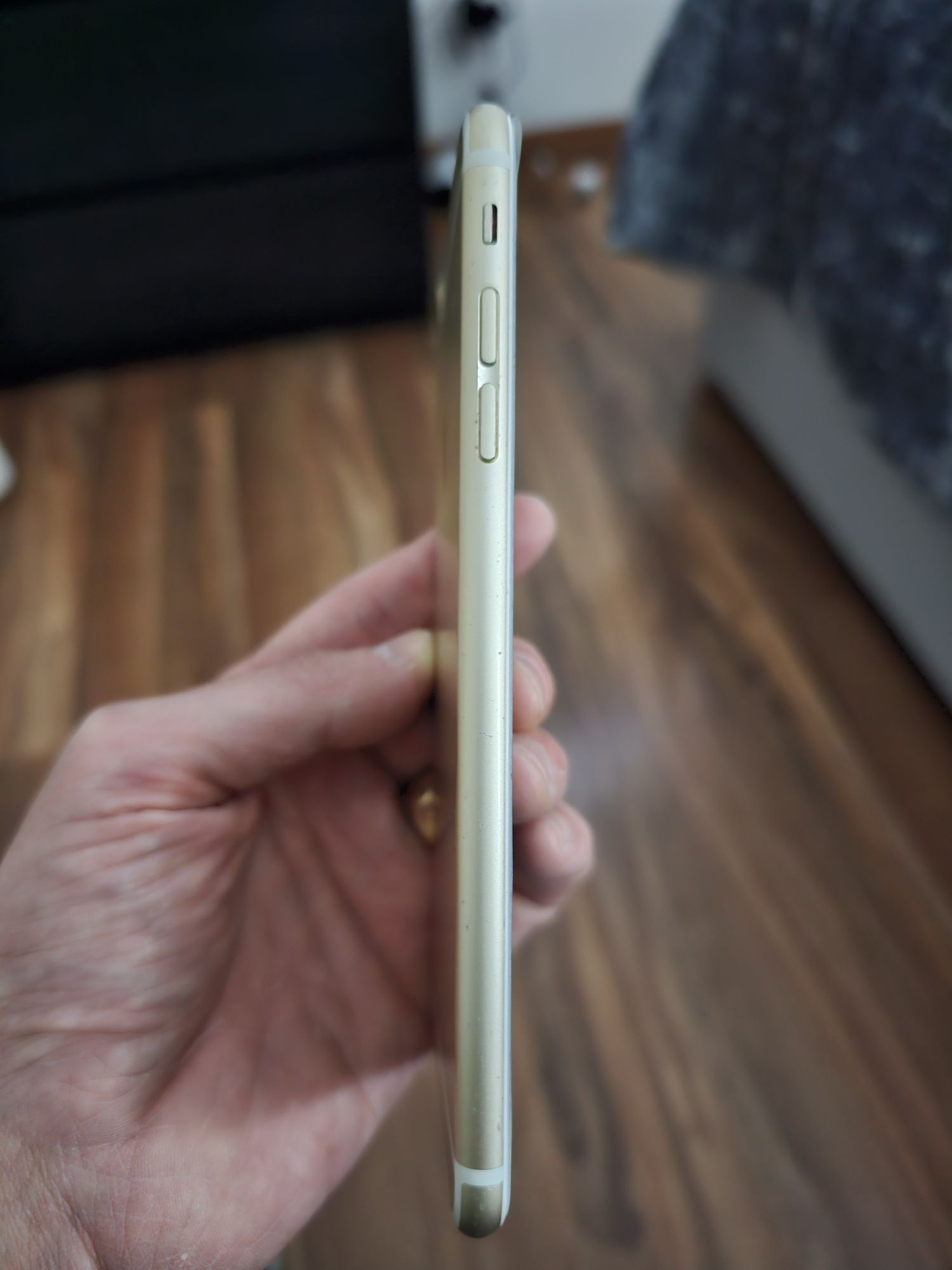 iPhone 6 Plus A1524 64Gb
App instaladaiPhone 
Preços baixos em IPhone