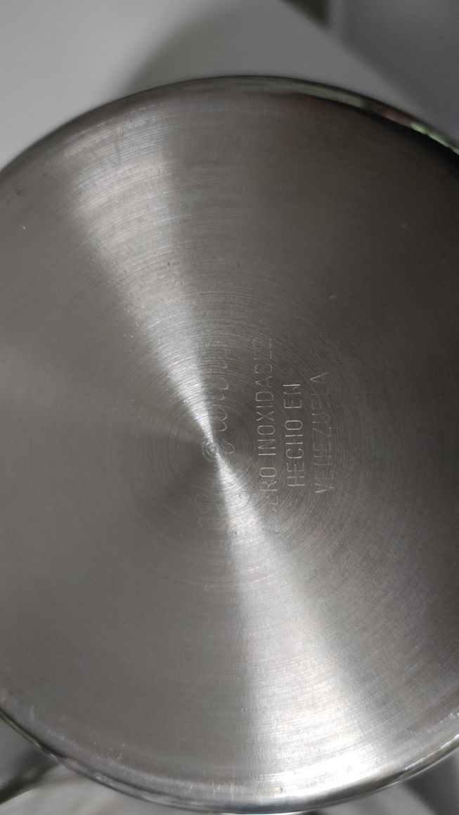 Potes em inox da marca Rena Ware (novos)