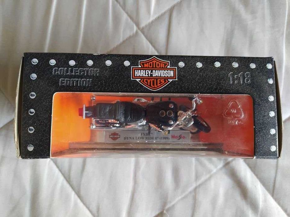 Lote de 2 Motas Harley Davidson (Maisto)