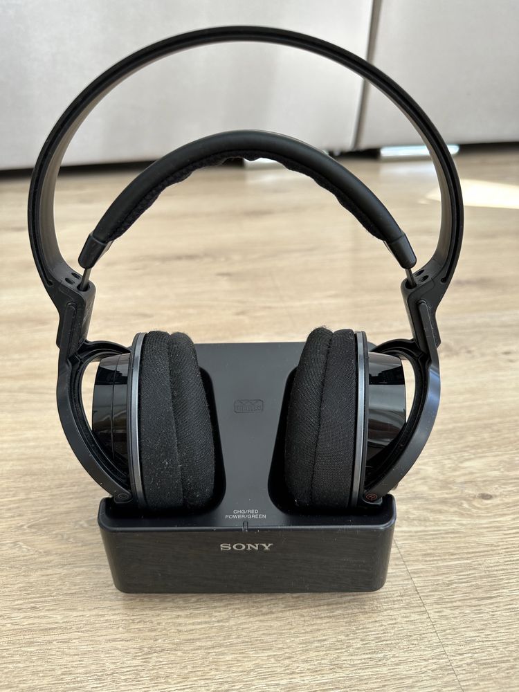 Бездротові Наушники Sony MDR-RF855RK черный