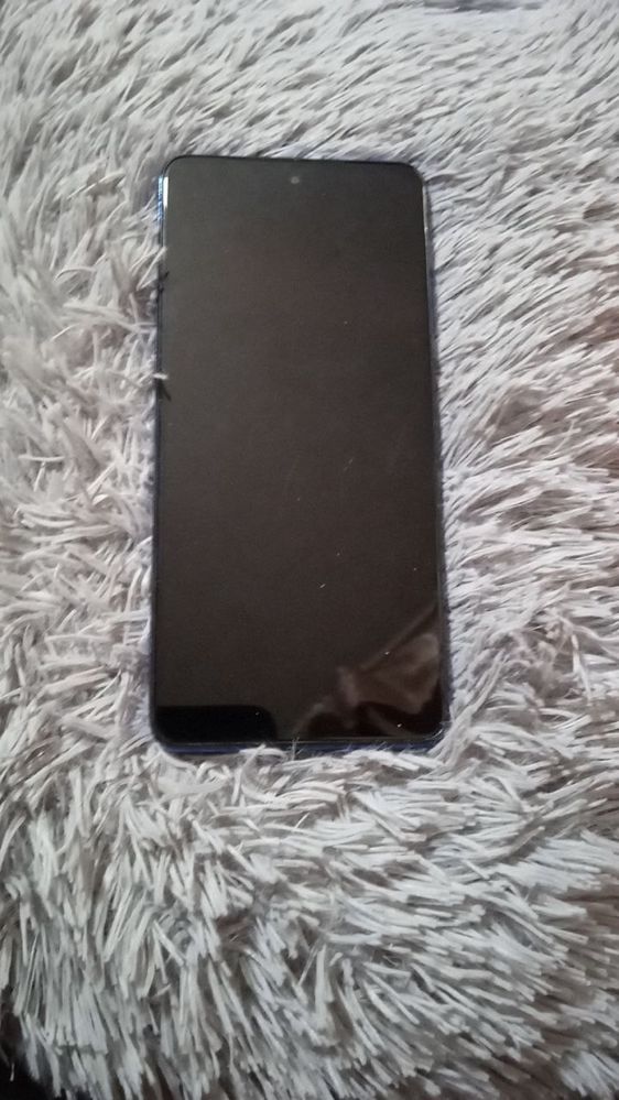 В продаже POCO x3 Pro под ремонт