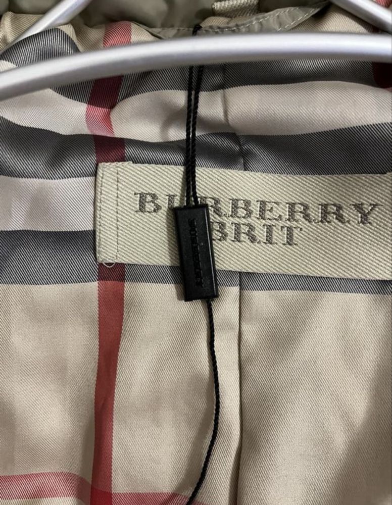 Женская демисезонная куртка Burberry