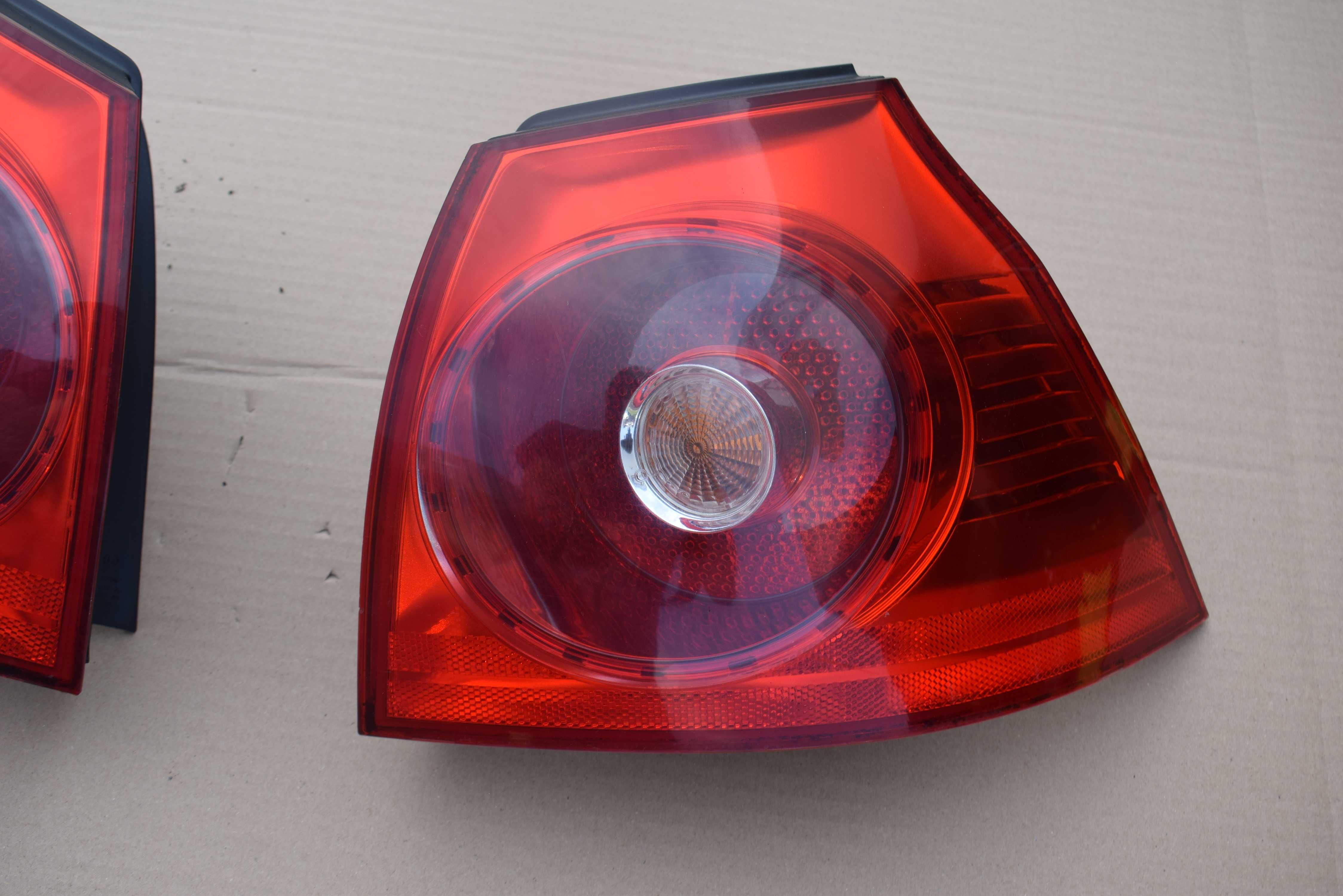 lampa tylna lewa prawa  VW GOLF V HB 07r. 1K69.45095E