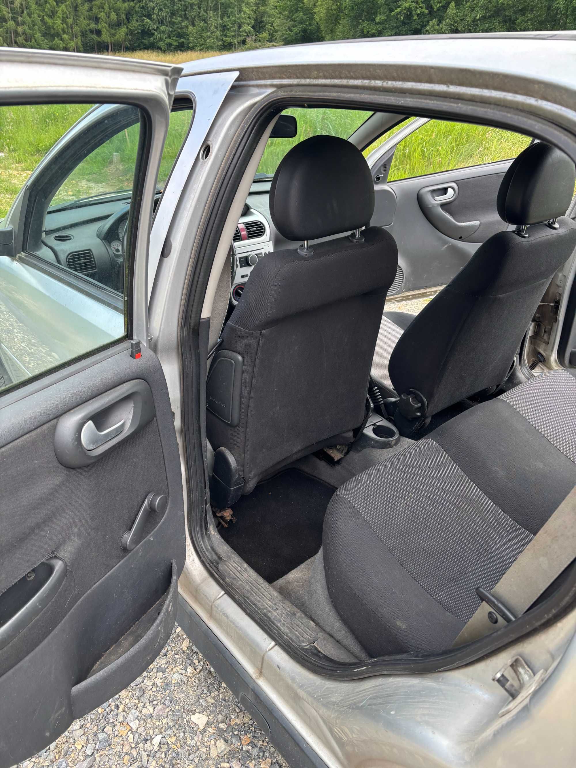 Opel Corsa DISEL 1248 cm3 2005 rok