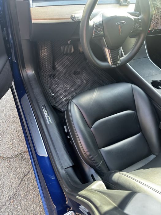 Продам Tesla Model 3 LR AWD