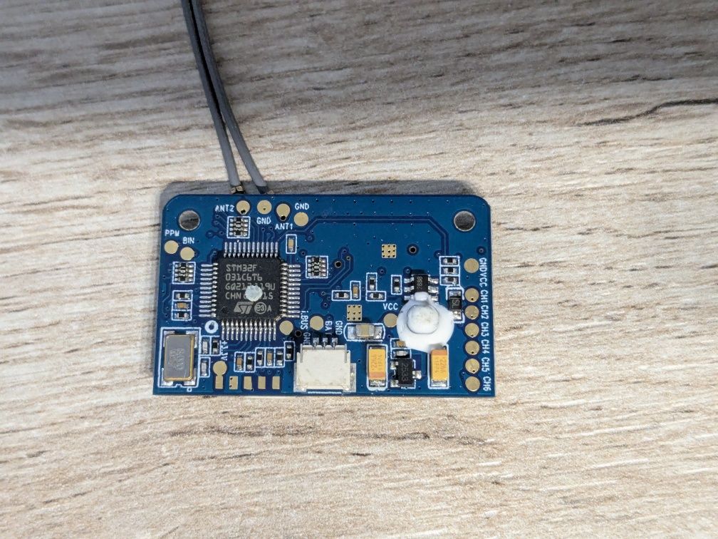 Приймач FlySky FS-X6B 2.4G та Flysky FS-A8S