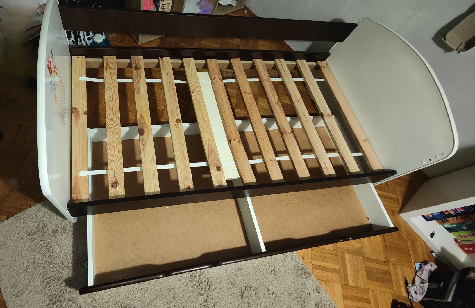 Łóżko dziecięce (dziewczęce) z szufladą160x80