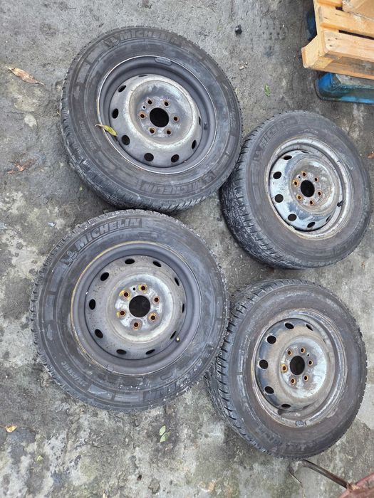 Iveco Daily III komplet felg 225/65 r16 et68 michelin ZIMA 22r.