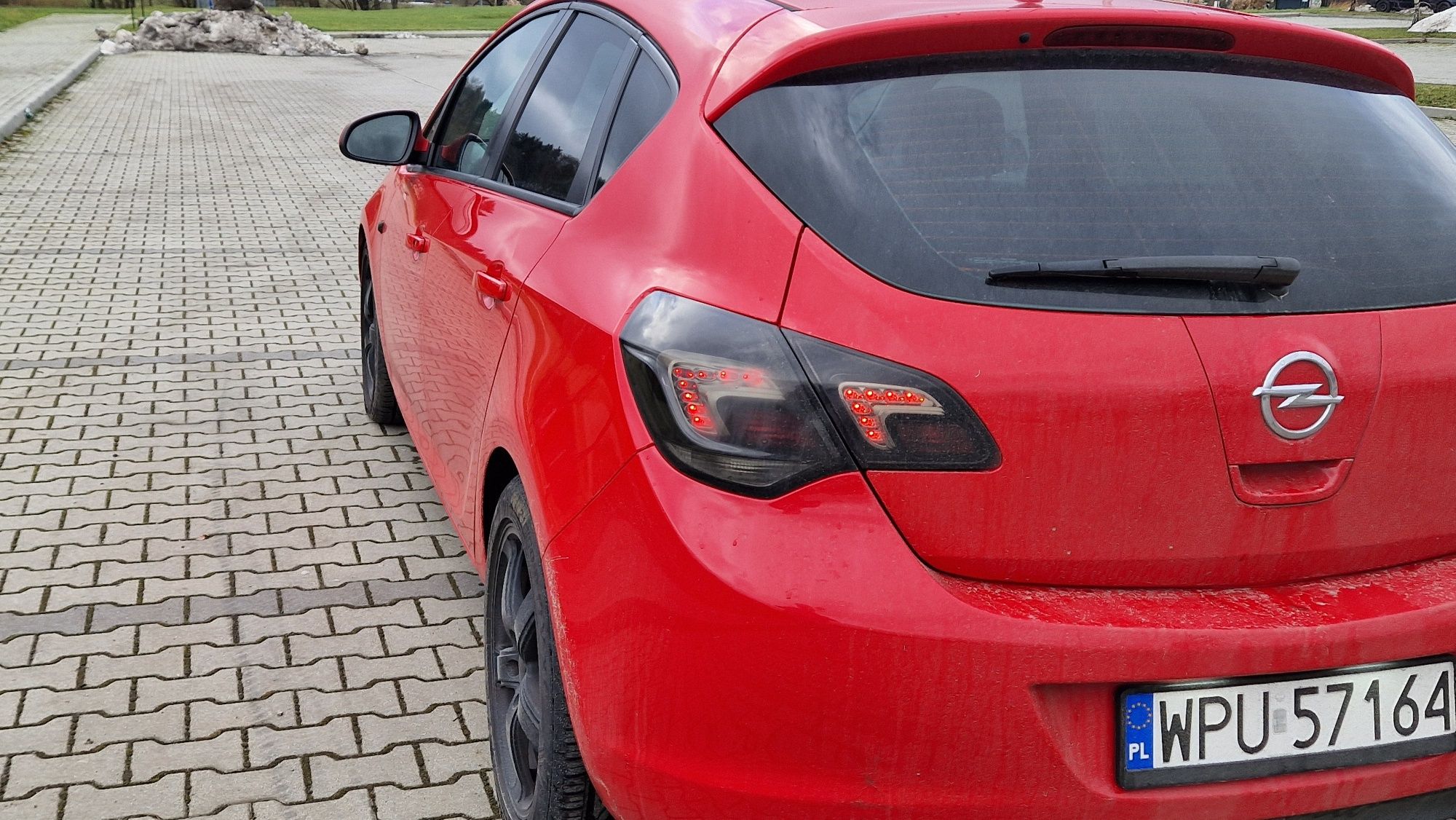 Astra J 1.4 benzyna bardzo Ładna