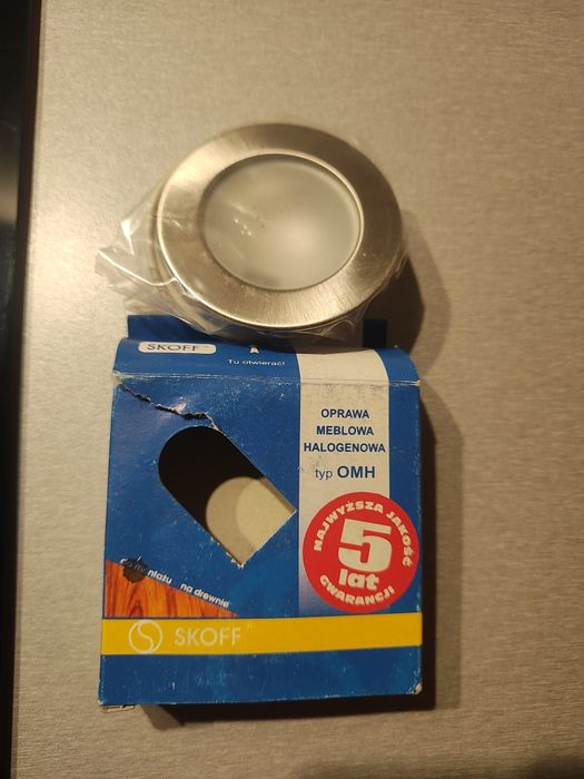 Oprawa halogenowa  OHM na żarówki G 4 20w. Nowe.